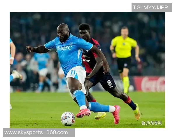 英超焦点战曼联与那不勒斯激战成平局全场热情高涨分析赛事精彩瞬间